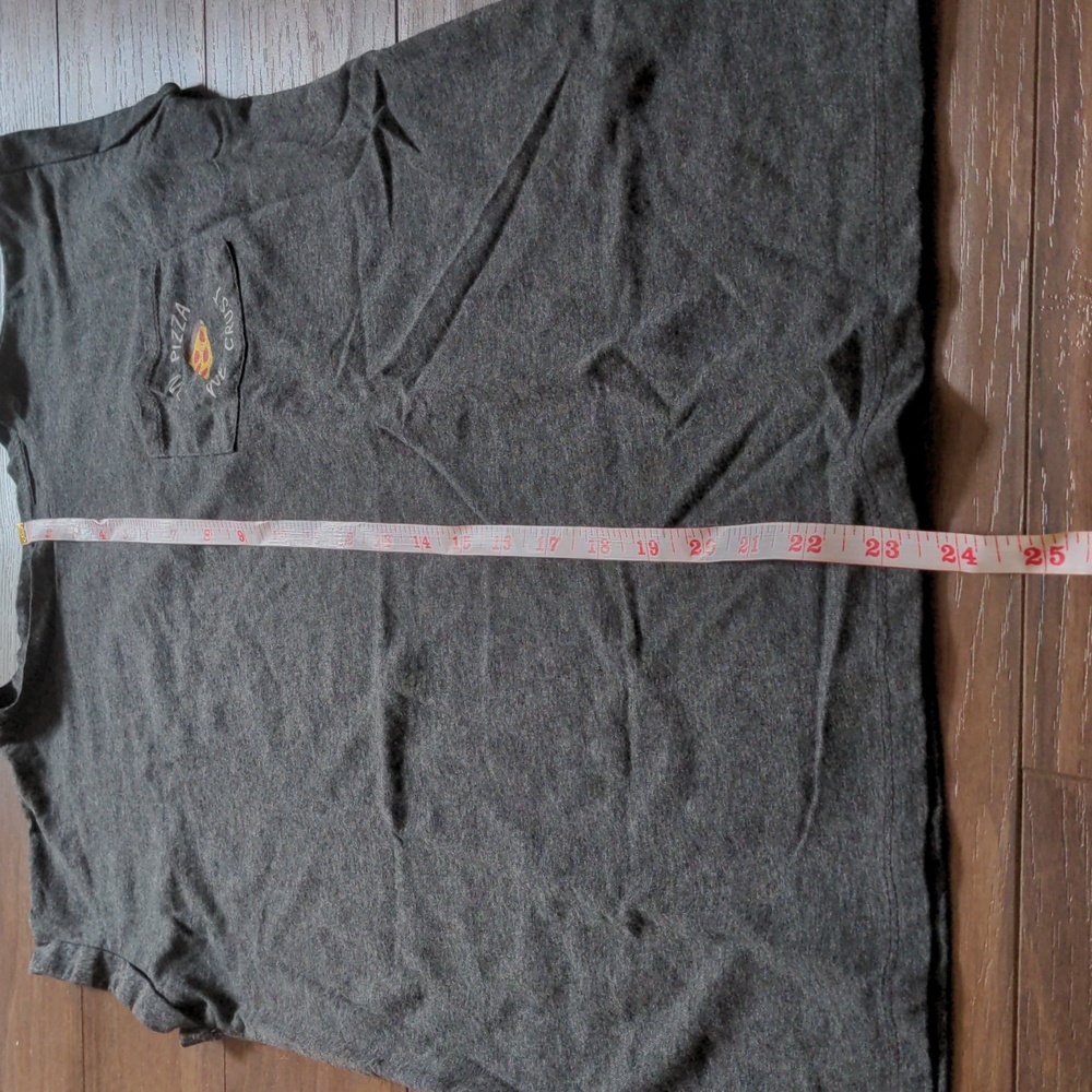 Primark in pizza we crust Pocket Roll Sleeve T-shirt - Picture 5 of 7